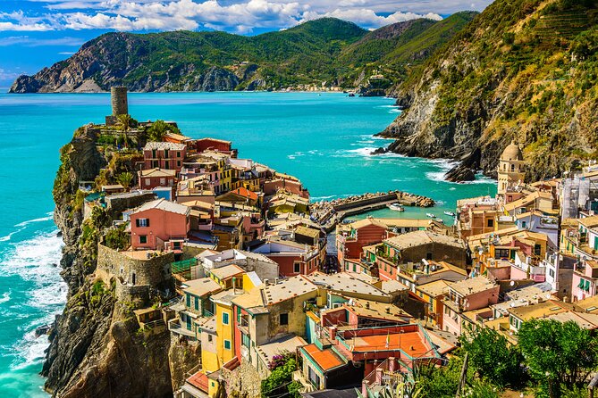 Cinque Terre Gems: UNESCO Sites & Secrets Tour - Strengths: Guides, Views, and Customization