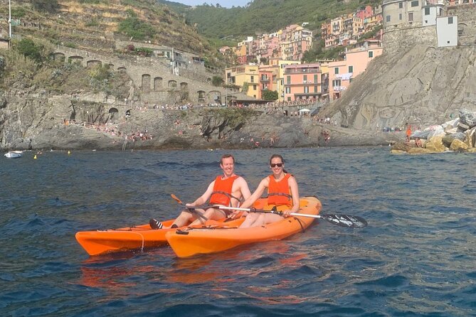 Cinque Terre Kayak Adventure from Riomaggiore - Group Size and Booking Considerations