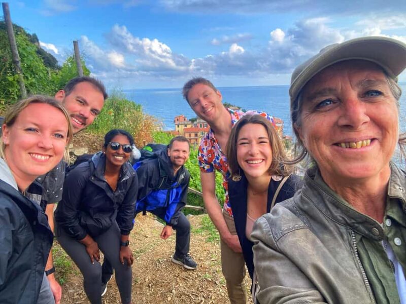 Cinque Terre-Manarola: Wine Experience and Tour in Vineyard - Scenic Vineyard Walk Overlooking Manarola and the Sea