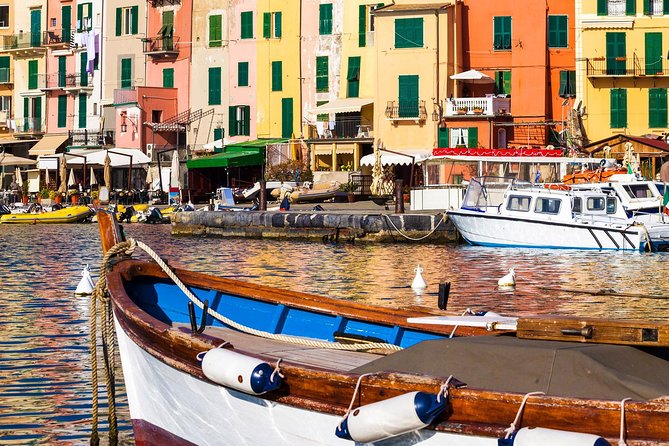 Cinque Terre Private Tour by minivan and ferry-boat from Lucca - Practical Details: Duration, Physical Fitness, and Group Size