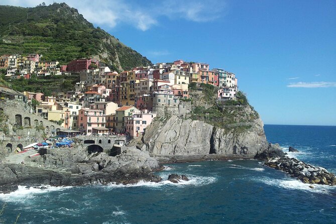 Cinque Terre Private Tour by Minivan and Ferry-Boat from Pisa - Manarola: The Iconic Colorful Village