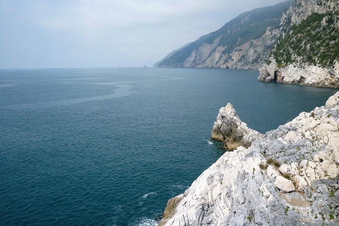 Cinque Terre Private Tour from Lucca - Experienced Guides and Positive Guest Feedback