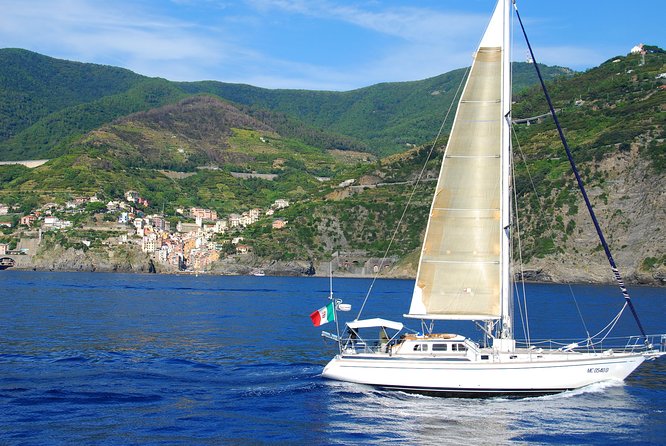 Cinque Terre Sailing Day Trip from La Spezia - Discovering the Five Villages from a New Perspective