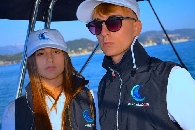 Cinque Terre SHARED boat tour, Amazing Experience - Visiting the Enchanting Bay of the Natural Island