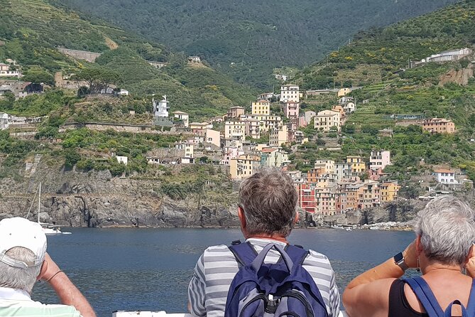 Cinque Terre Tour Small Group Tour from Lucca - Starting Point and Group Size