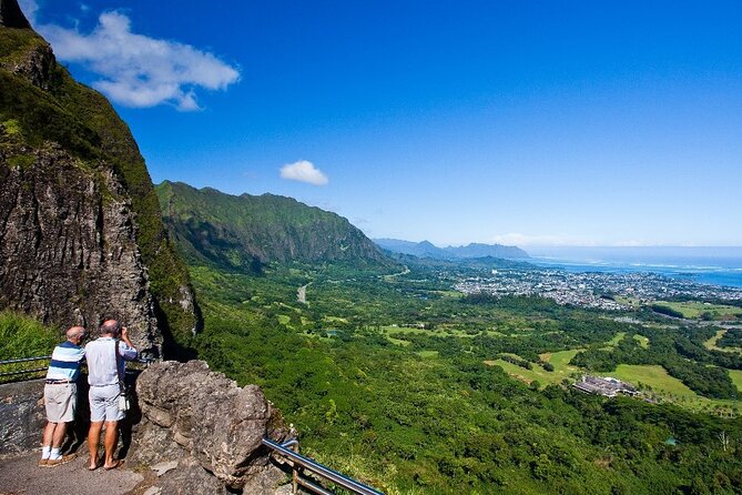 Circle Island Tour with Waimea Waterfall - Tasting Local Flavors at Tropical Farms and Kualoa