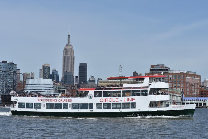 Circle Line: 1hr - NYC Liberty Cruise - The Route and Major Landmarks: From Manhattan to the Statue of Liberty