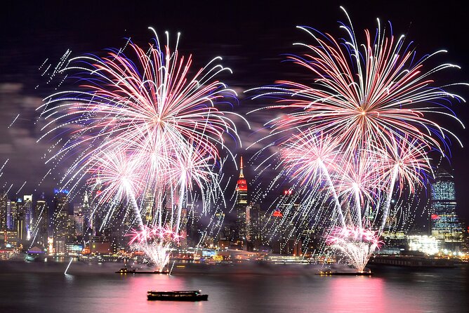 Circle Line: 4th of July All-Inclusive Fireworks Cruise - Key Points