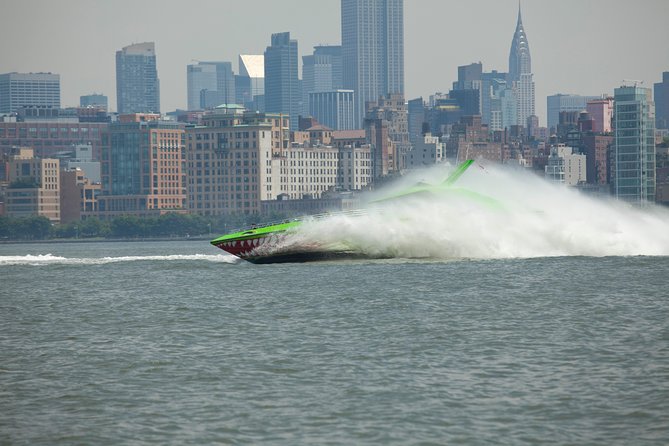 Circle Line: NYC BEAST Speedboat Ride - Scenic Views of Manhattan from the Water