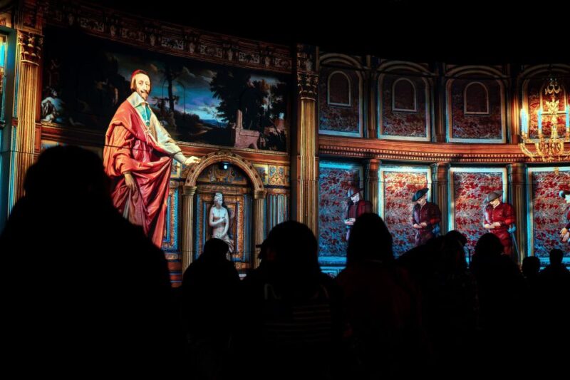 Cité de l'Histoire - Entry Ticket - What Makes the Visual Shows Stand Out