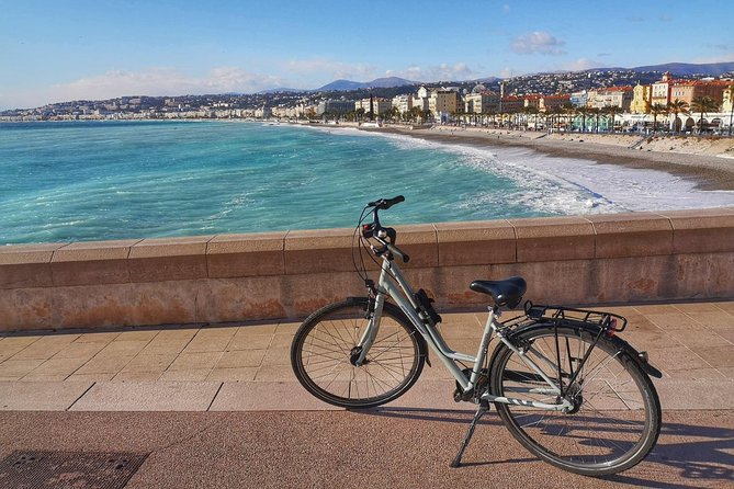 City bike rental in Nice - The Experience at the Rental Agency: Friendly Staff and Reliability