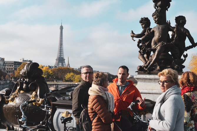 City bike tour on a dutch bike - Discover Paris by Bike with a Dutch Bicycle Tour