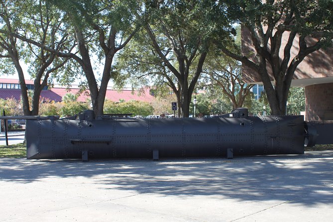 City Bus Tour with Charleston Museum Admission - The Sights: From Rainbow Row to Whitepoint Gardens