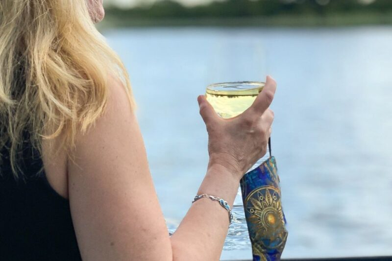 City Cruises Boston: Premier Brunch or Dinner Harbor Cruise - Practical Details: Group Seating and Dress Code