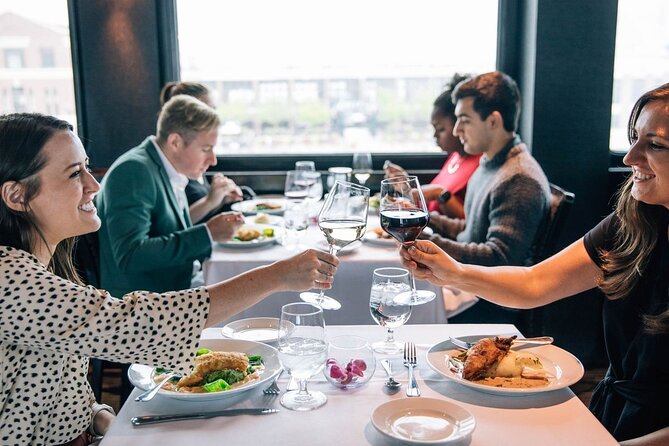 City Cruises: Chicago Fireworks Premier Dinner Cruise - Departure Point at Navy Pier and Parking Options