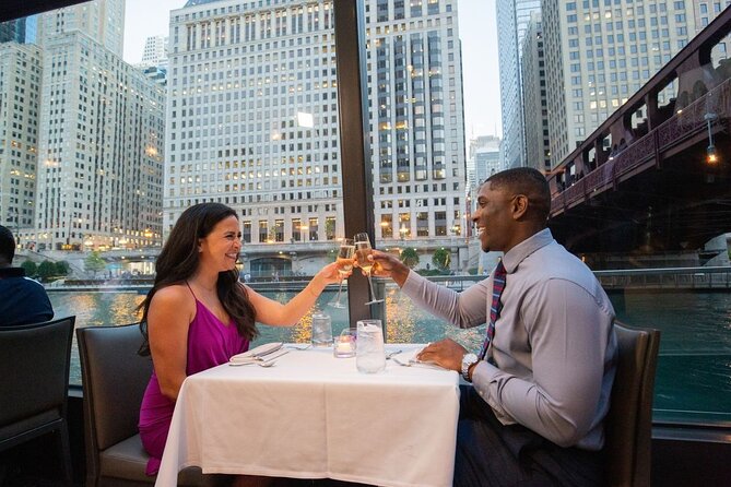 City Cruises Chicago: Fireworks Premier Plus Dinner Cruise - Key Points