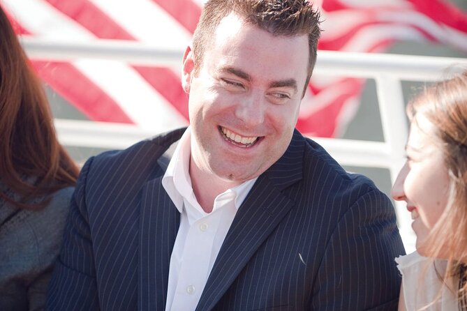 City Cruises Chicago: Fireworks Signature Dinner Cruise - Fireworks Display: The Grand Finale