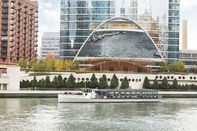 City Cruises Chicago: River Architectural Lunch Cruise - Food Quality and Service on Board