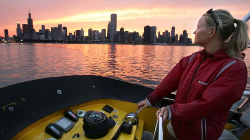 City Cruises Chicago: Seadog Speedboat Lake Firework Cruise - Drinks and Concessions on the Speedboat