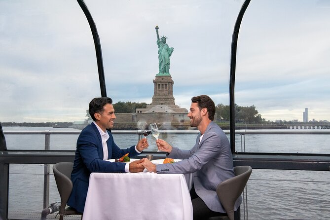 City Cruises New York Bateaux Premier Lunch Cruise - Practicalities: Comfort, Accessibility, and Dress Code