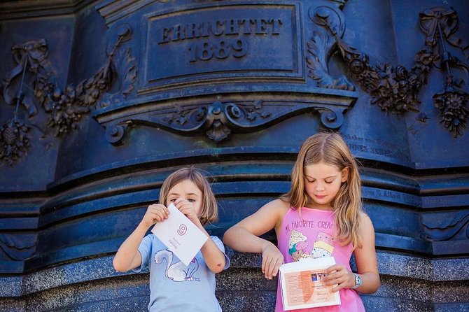 City game scavenger hunt Dresden old town - independent city tour - Comparing to Other Dresden Tours
