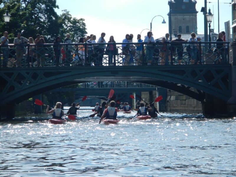 City Kayak Tour - The Scenic Return to Lilla Bommen