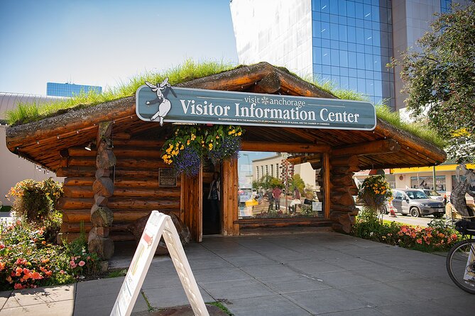 City of Anchorage SIGHTSEEING & FOOD Tour - Winter & Summer - The Guide: Local Knowledge and Storytelling