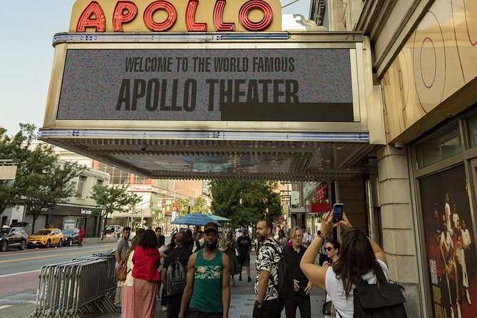 City of Contrasts Tour-Manhattan, Bronx, Queens and Brooklyn - Visiting the Upmarket Upper East Side