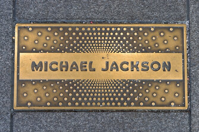 City of Contrasts Tour-Manhattan, Bronx, Queens and Brooklyn - Bronx Highlights: Yankee Stadium and Murals