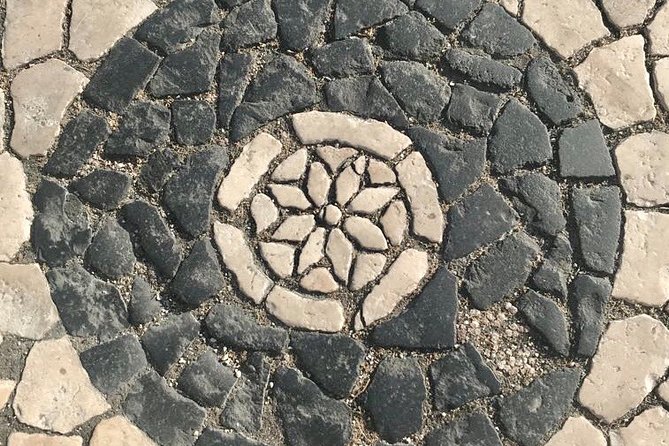 City of Neighborhoods Tour II by Tuk Tuk - Key Points