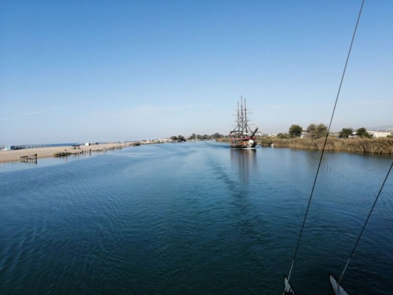 City of Side: Dolphin Island Boat Tour w/ Lunch & Drinks - Lunch on the Water: Fresh Grilled Choices