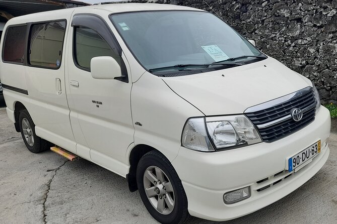 City Ponta Delgada, Airport Transfers. Shuttles. Taxi. Minibus - Accessibility and Group Size Considerations