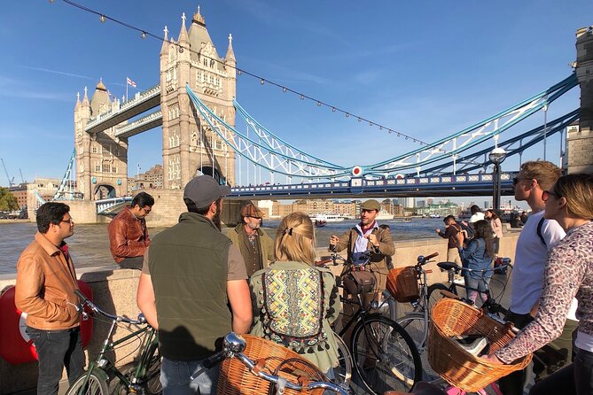 City & Secrets: Explore London's Hidden Gems - Explore Londons Historic Streets on a British Bicycle