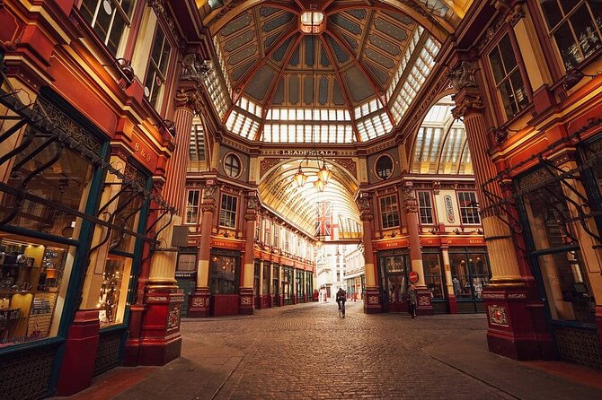 City & Secrets: Explore London's Hidden Gems - Discovering Roupell Street and the Victorian Pub