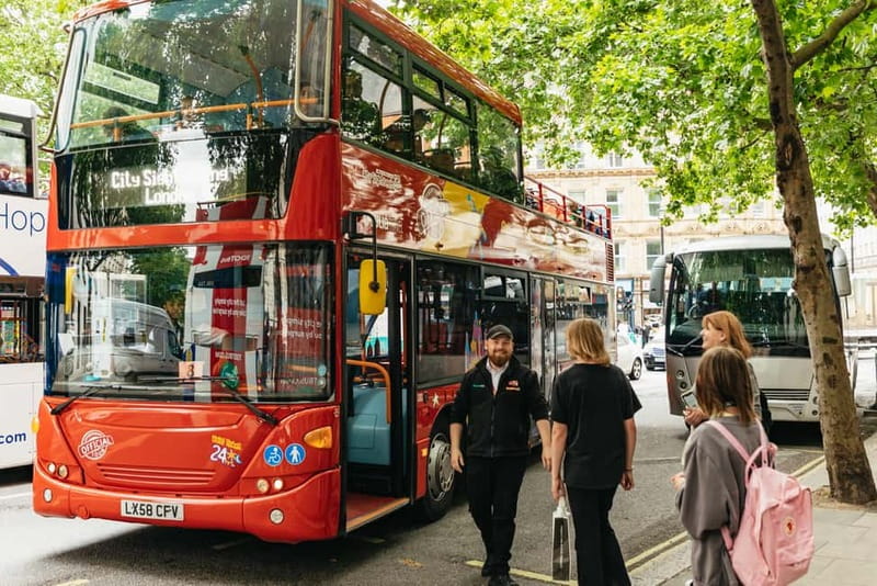 City Sightseeing London Hop-On Hop-Off Bus & Bookable Extras - What Sets This Tour Apart from Others in London
