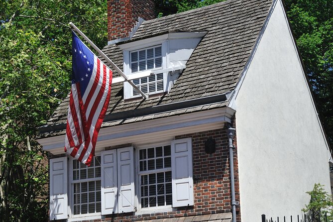 City Sightseeing Walking Tour  Founding Fathers and Mothers - Key Points