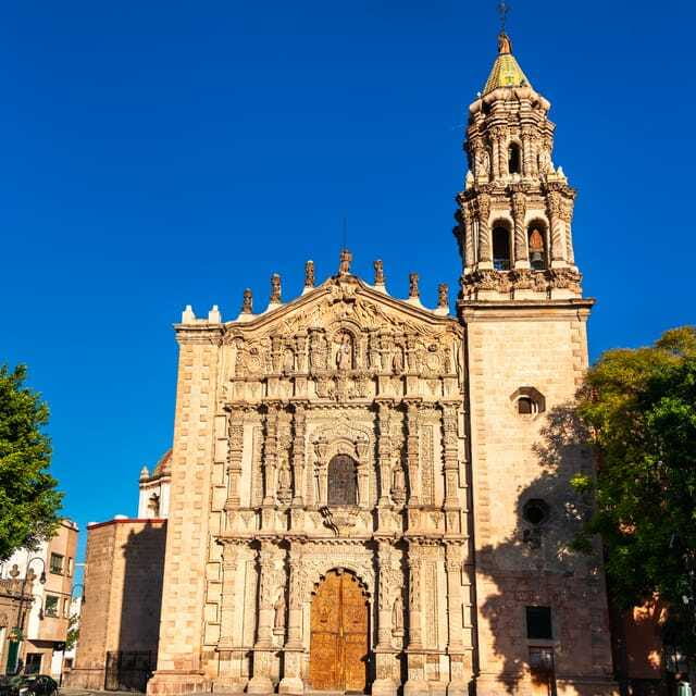 City tour in Downtown San Luis Potosí - Relaxing in Saint Francis Garden and Visiting Aranzazú Chapel