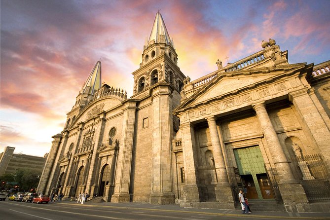 City tour in Guadalajara and Tlaquepaque - Discover the Vibrant City and Artistic Town on a Guided Tour in Guadalajara and Tlaquepaque