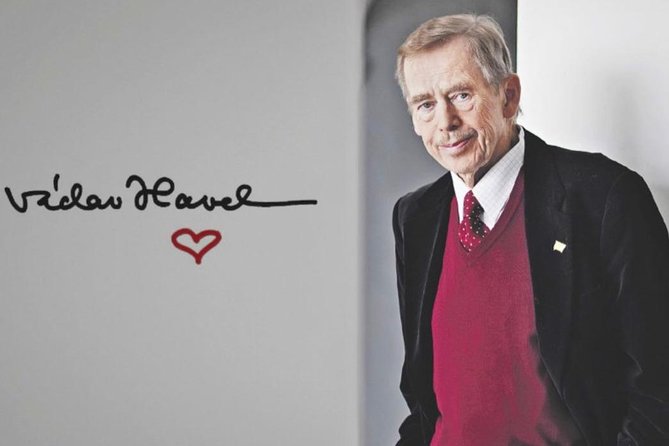 City tour of Prague's Old Town - Kafka’s House and the Rich Stories of Prague