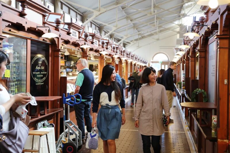 CITY Tour with Food Tasting in Helsinki - The Guide: Knowledgeable and Approachable