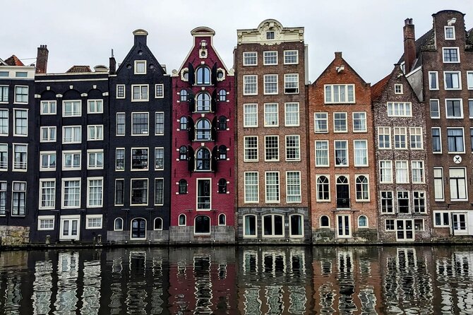 City walking experience in Amsterdam with a local - The House on Three Canals and Amsterdam’s Bicycle Culture