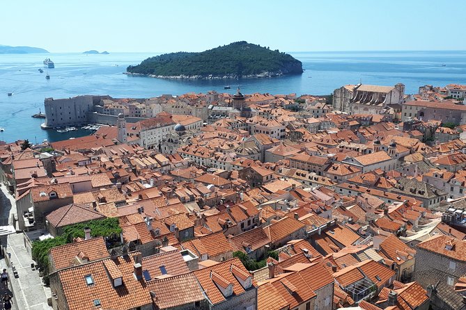 City Walls Legends and Facts Tour - The Guide’s Role in Enriching the Experience