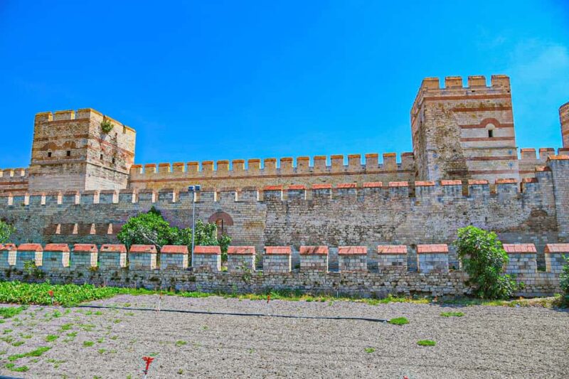 City Walls of Constantinople Tour - Explore Istanbul’s Historic Walls and Hidden Corners in One Excclusive Tour