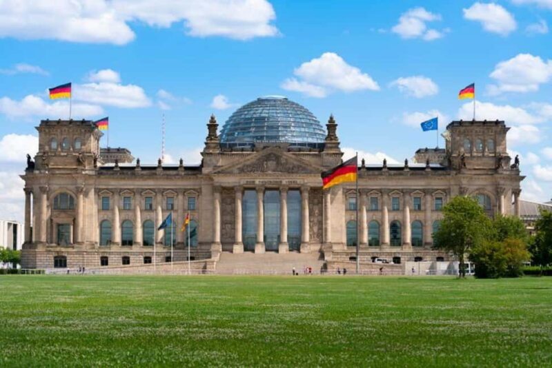 CitySightseeing Berlin HOHO Bus- All Lines & Boat Tour - The Scenic Experience of the River Spree Boat Tour