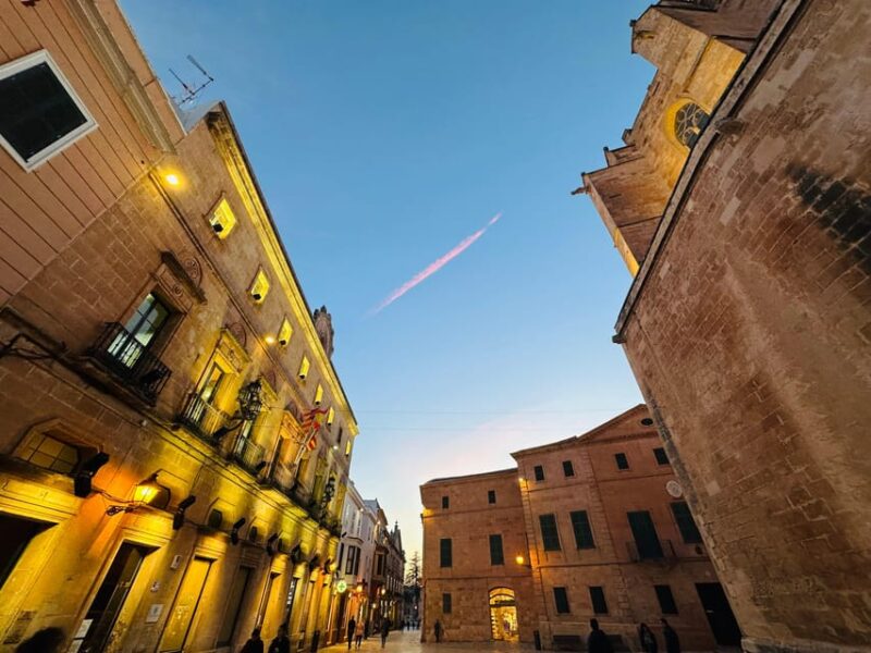 Ciutadella gastronomy and crafts - Visit & tasting - Discovering Ciutadella’s Historic Streets and Palaces