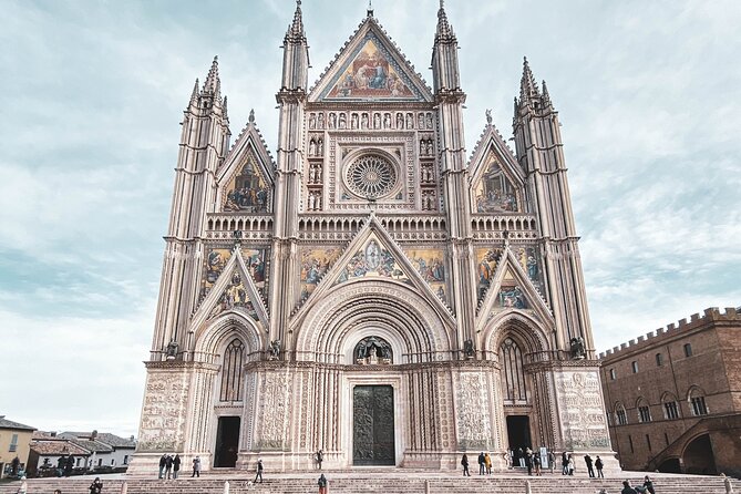 Civita di Bagnoregio and Orvieto - Private Day trip from Rome - Practical Details and Booking Tips