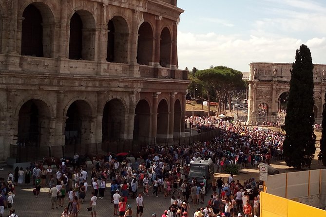 Civitavecchia Port Shore Excursion: Rome with Colosseum & Vatican - Trevi Fountain and Piazza Venezia: Iconic Landmarks