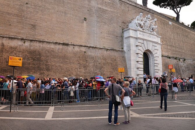 Civitavecchia Port Shore Excursion: Rome with Colosseum & Vatican - Tour Options: Private versus Group Experiences