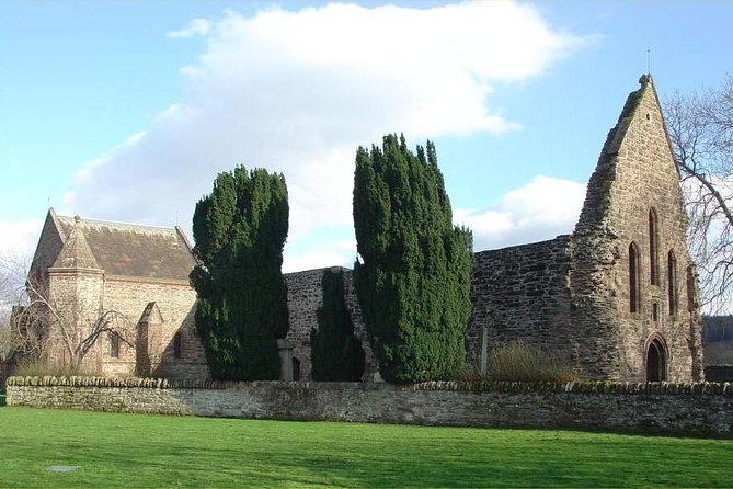 Clan Tour - OUTLANDER series and Loch Ness - Urquhart Castle: Ruins of a Medieval Fortress with a Turbulent Past