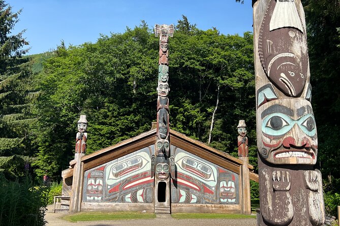 Clarke's Custom Island Tour (up to 11 guests) - Key Points